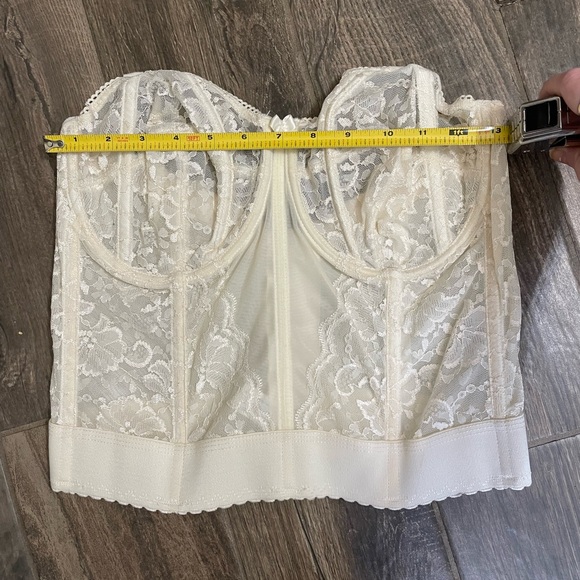 Vintage Goddess Corset Bustier Bra Top Sheer Cream Lace 36 DD - Picture 14 of 15